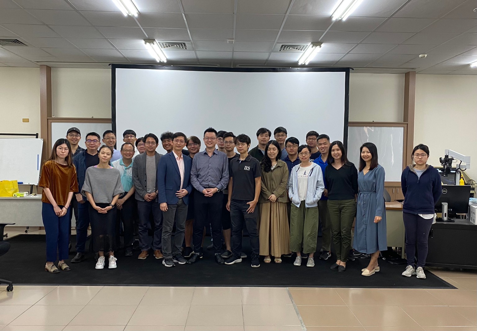 榮醫師隱藏版課程---嘉義前牙全瓷貼片攻略