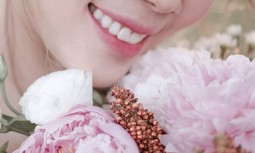 笑齦太多---全瓷冠貼片併牙齦整形術