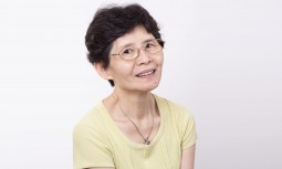 我都無法好好吃東西————下顎覆蓋式植牙義齒，上顎全口義齒